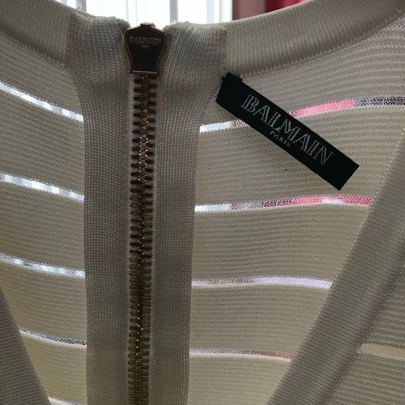 Balmain Deep V-Neck White Cocktail Knit Dress - Picture 3 of 6